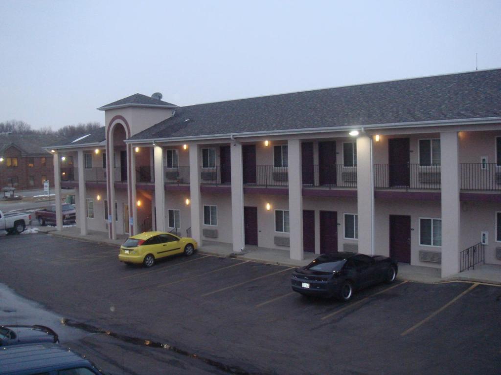 Townhouse Inn & Suites Omaha Buitenkant foto