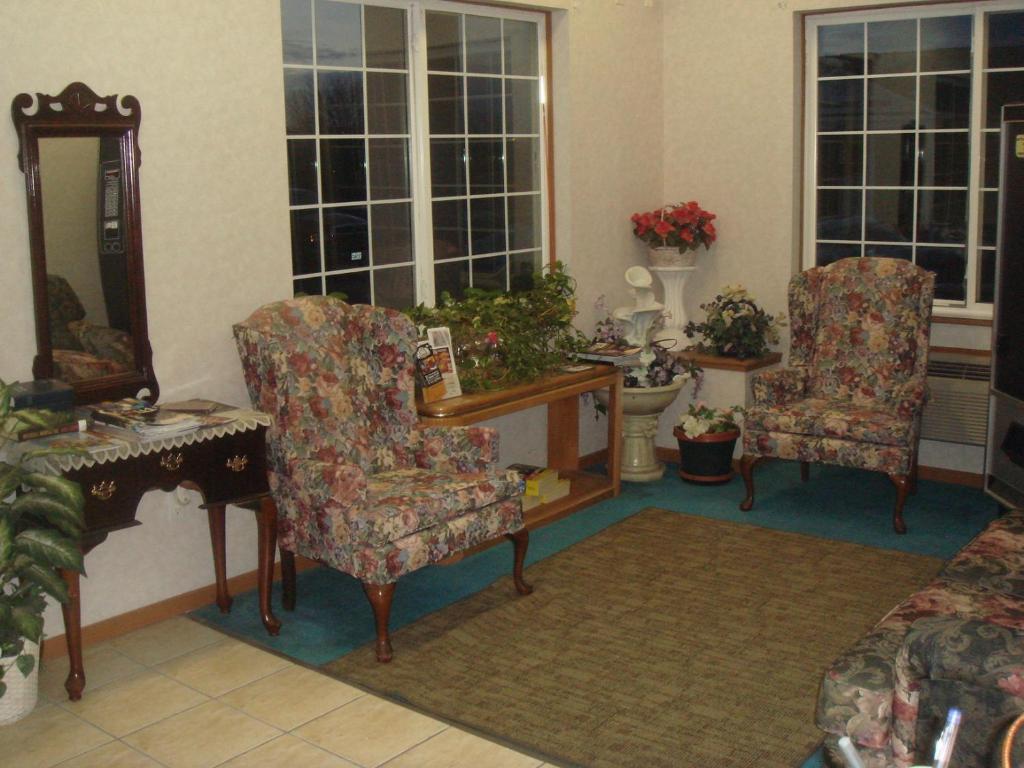 Townhouse Inn & Suites Omaha Buitenkant foto