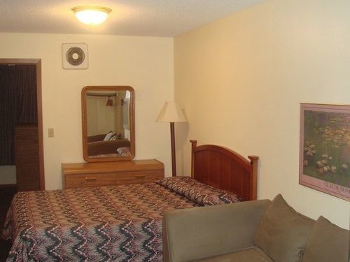 Townhouse Inn & Suites Omaha Buitenkant foto